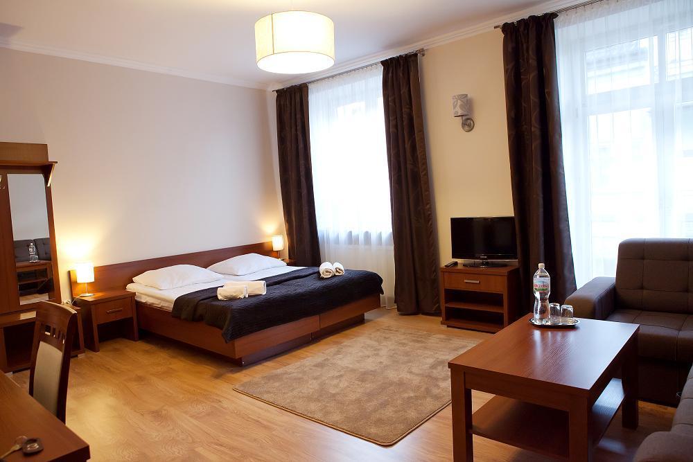 Hotel Srodmiejski Kielce Bagian luar foto