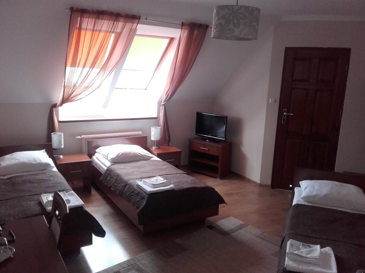 Hotel Srodmiejski Kielce Bagian luar foto